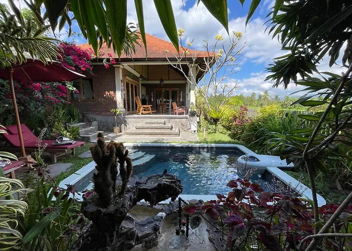 Sri Lestari Banyuatis Villa *